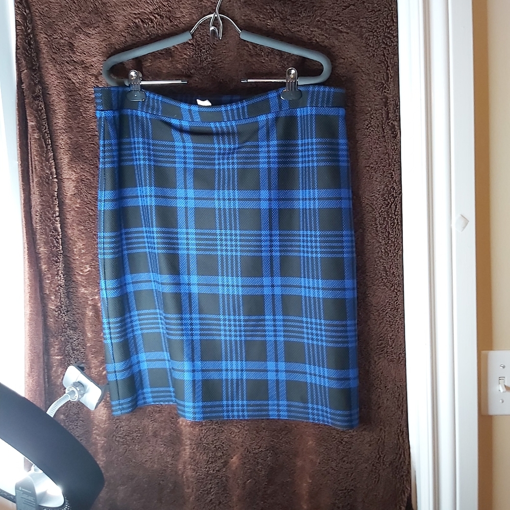Pencil plaid skirt - black and blue - Picture 1 of 7